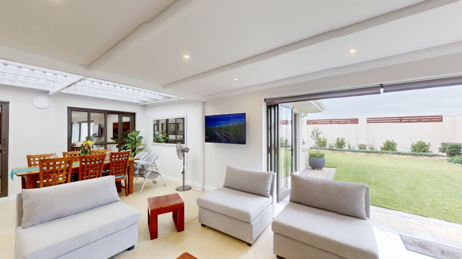 3 Bedroom Property for Sale in Lovemore Park Eastern Cape